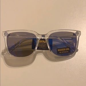 Madden girl wayfarer sunglasses